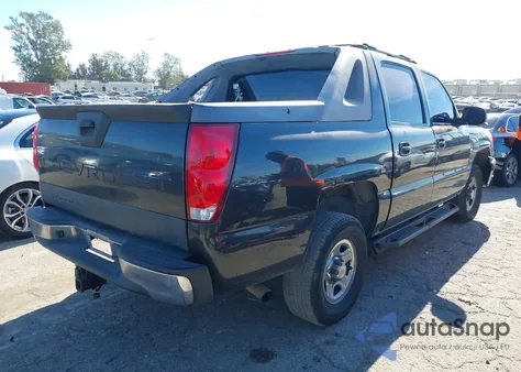2005 Chevrolet Avalanche 1500 Ls из США, поврежденный, VIN 3GNEC12Z15G166147